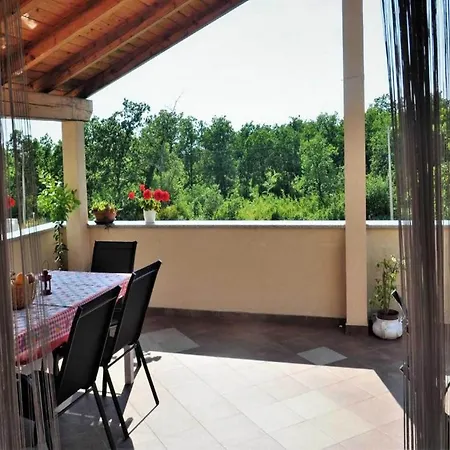Belicka - Two Bedroom With Shared Terrace - A1 Apartment